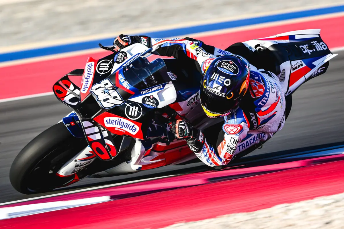 Miguel Oliveira corre pela Trackhouse