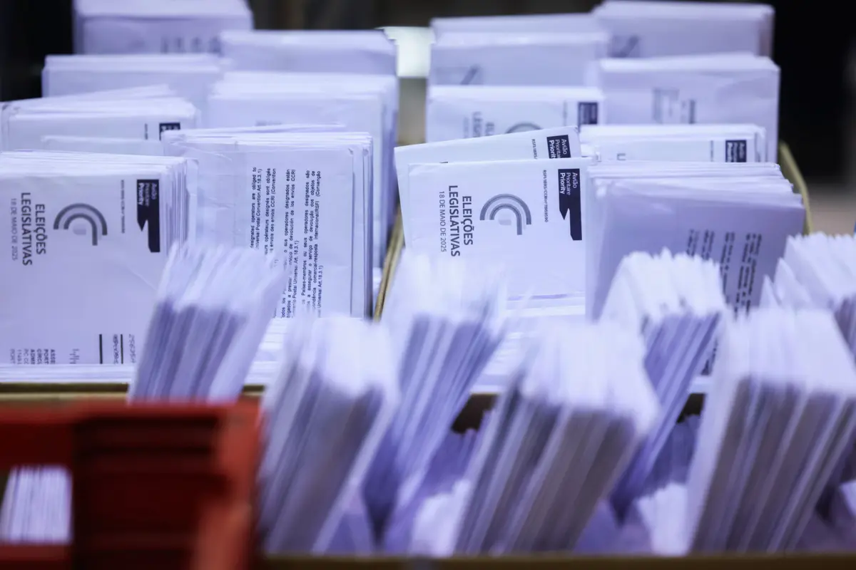 O total de votos não convertidos em mandatos baixou face às legislativas antecipadas de 2024