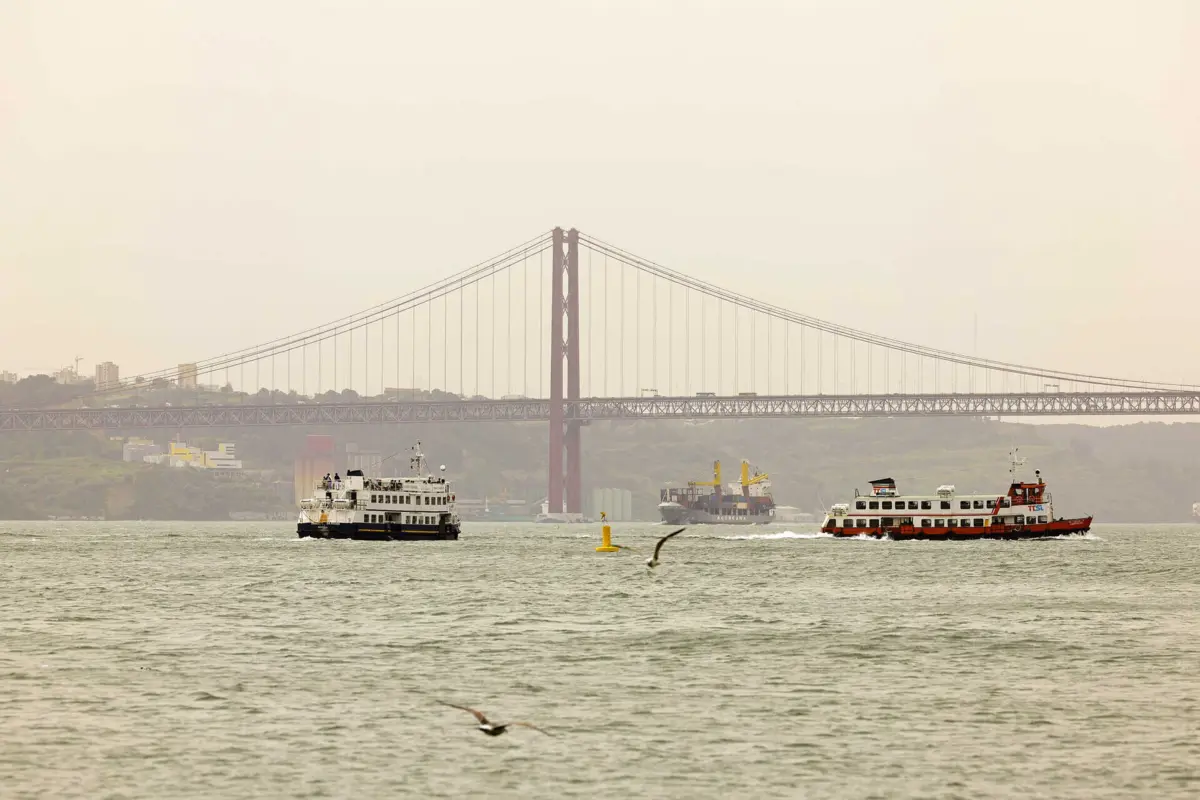 Imagem de contexto do artigo Poeiras afetam qualidade do ar em todo o país e situação pode agravar-se no domingo