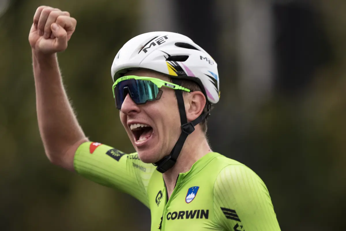 Pogacar sagrou-se campeão mundial de fundo