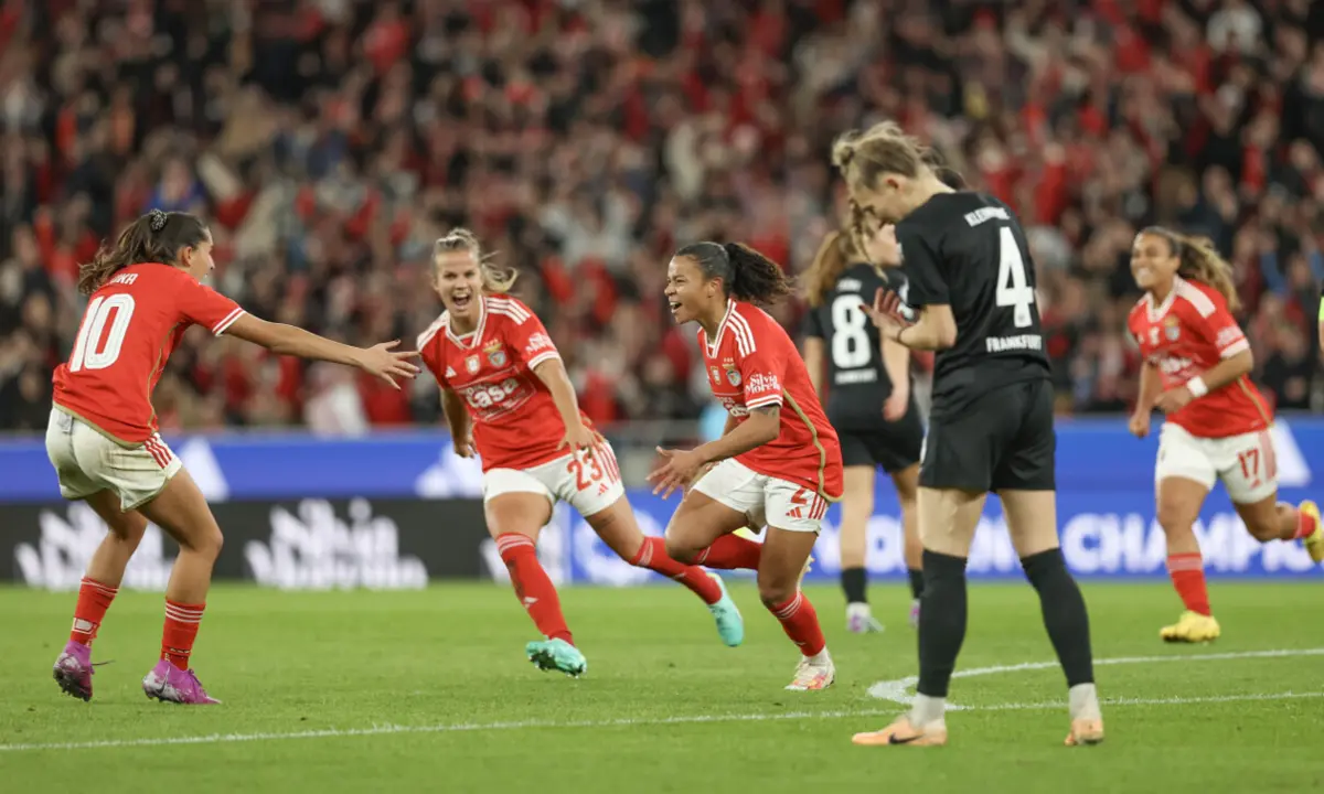 Benfica venceu por 1-0 o Eintracht