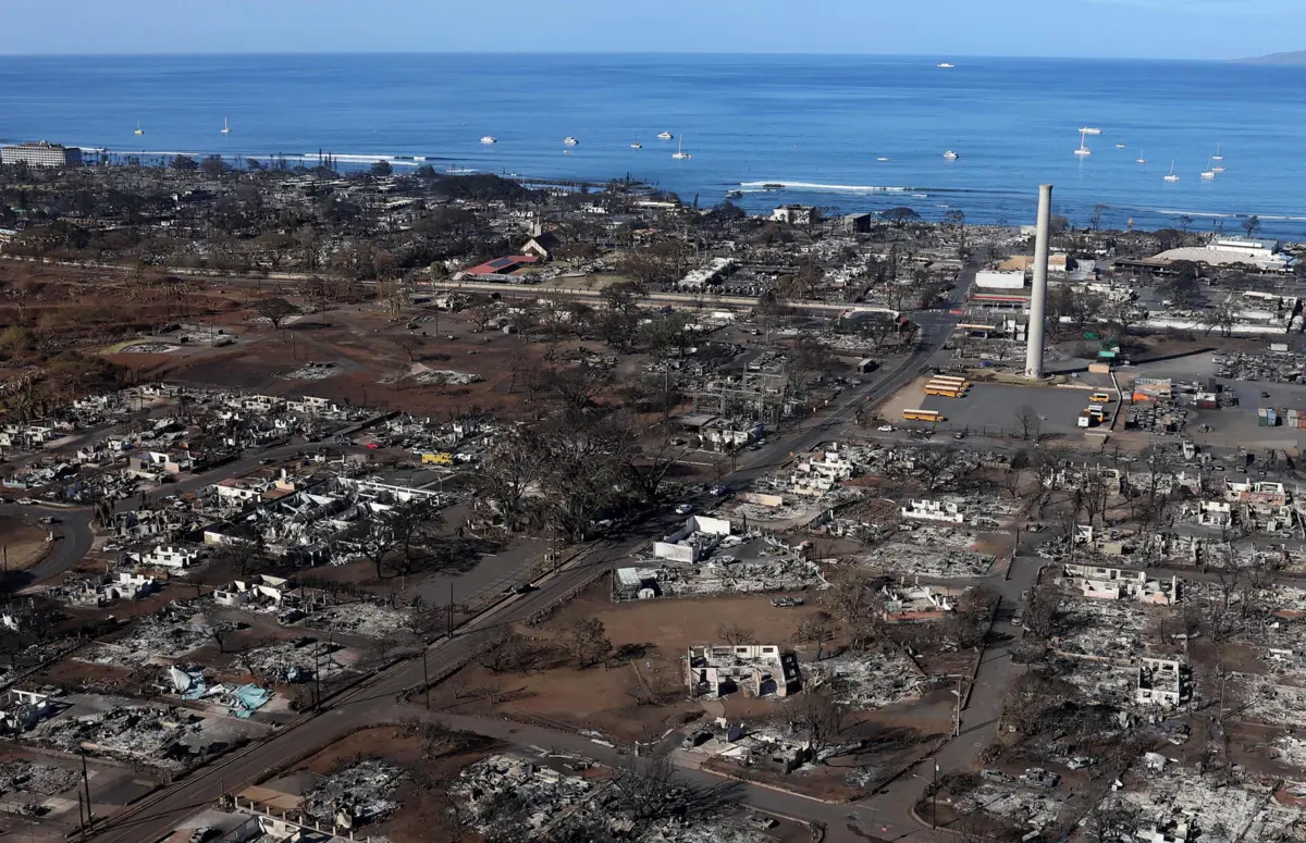 Desastre transformou a cidade em escombros monocromáticos