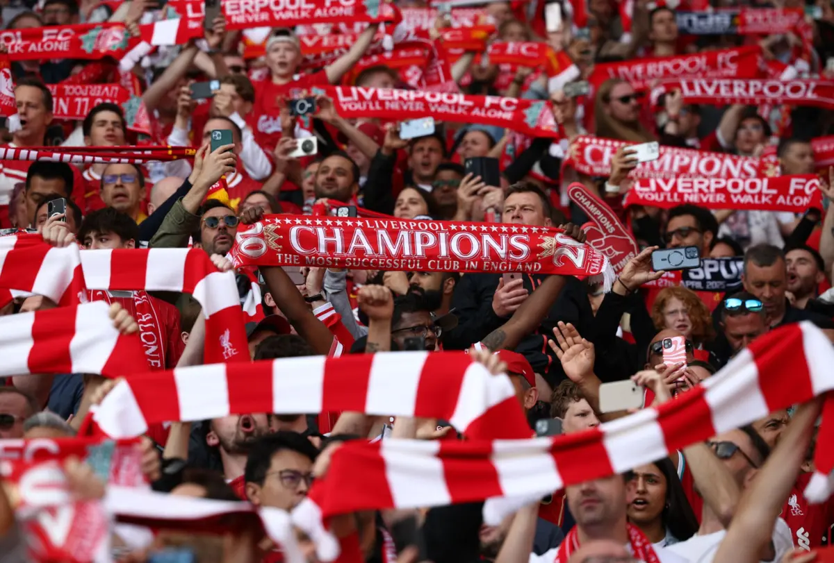 60 mil adeptos encheram Anfield