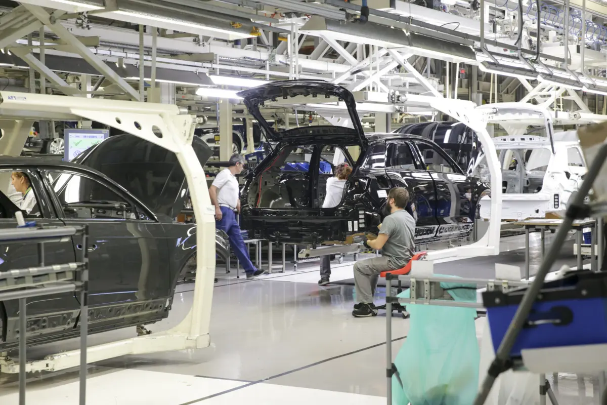 Algumas empresas europeias estão prestes a ficar sem materiais para sustentar a sua produção, alerta a Câmara de Comércio da União Europeia na China