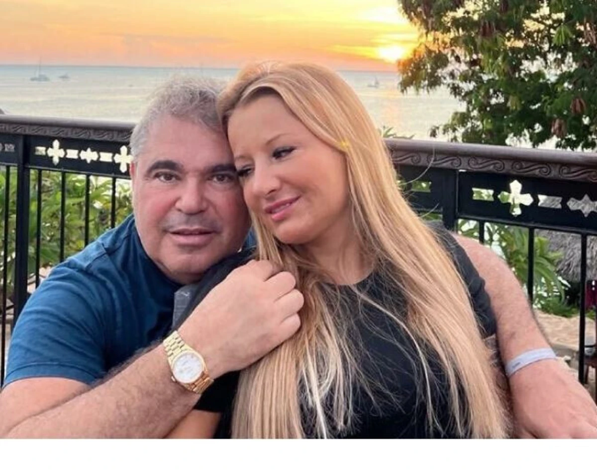 Cantor é casado com Daniela Correia