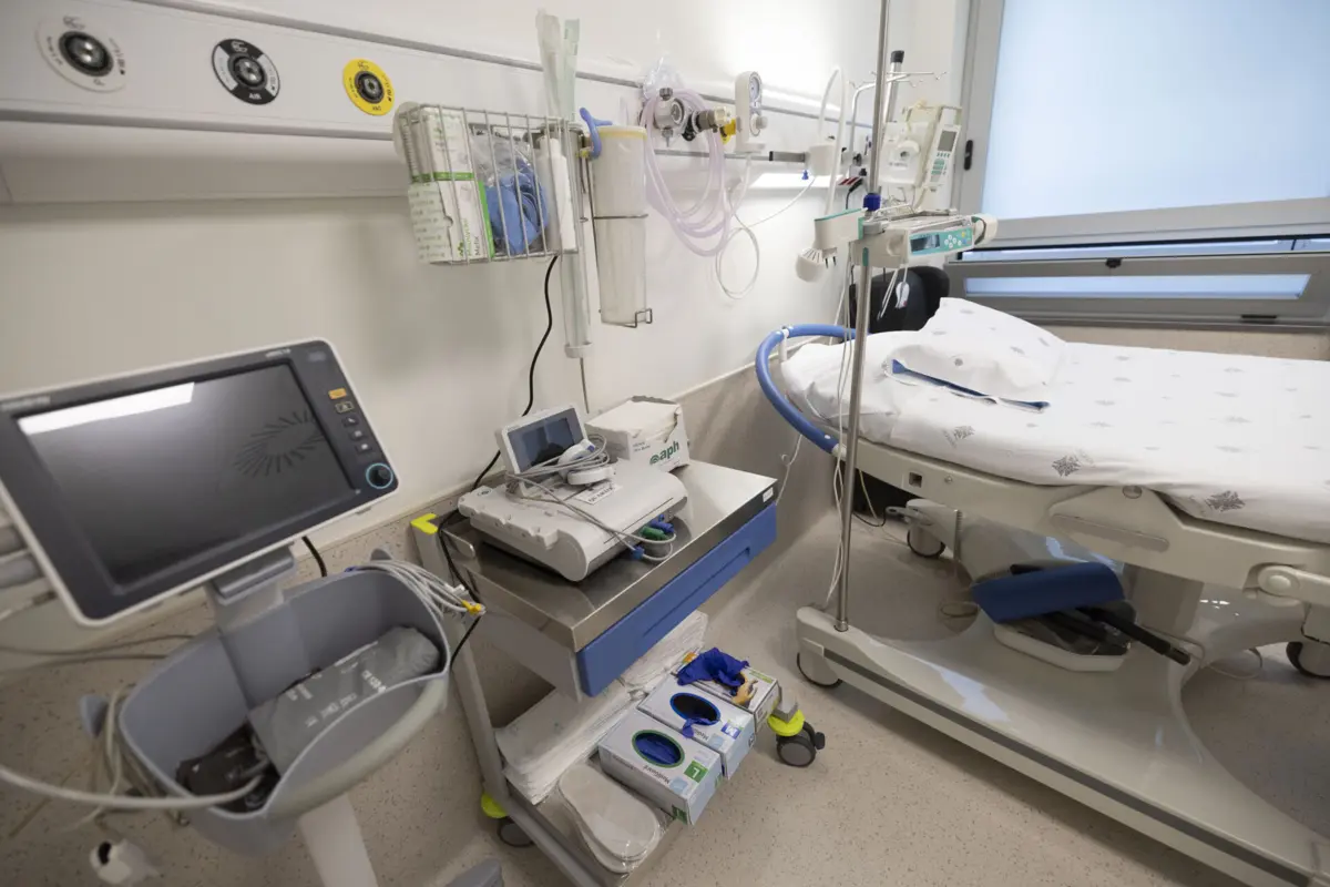 Associação defende que a falta de acesso ao aborto em muitas partes da Europa não só coloca as mulheres em risco de danos físicos, como também coloca uma pressão económica e mental indevida sobre as