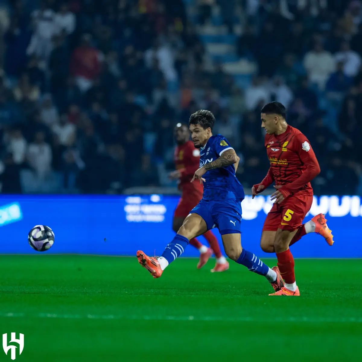 Marcos Leonardo, antigo jogador do Benfica, marcou para a turma de Riade, mas foi insuficiente