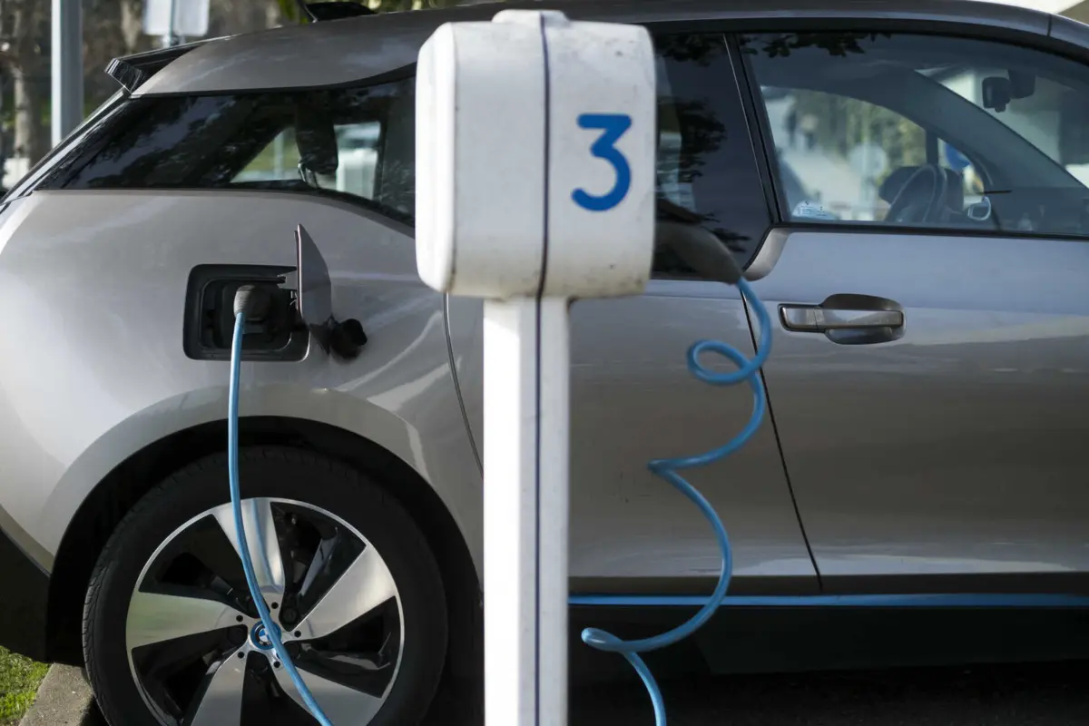 Em abril deste ano, foram matriculados em Portugal 11 138 automóveis elétricos