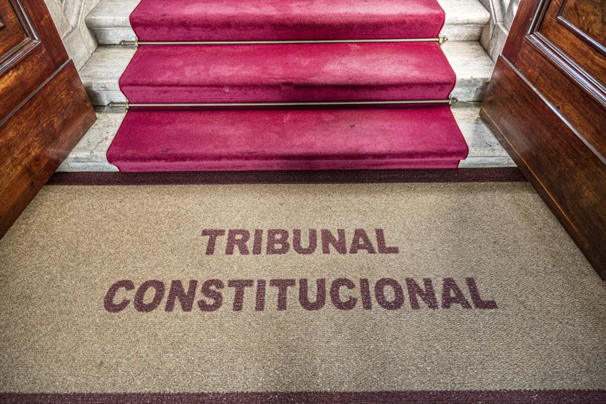 Consitucional chumbou, esta segunda-feira, uso de metadados pelas polícias