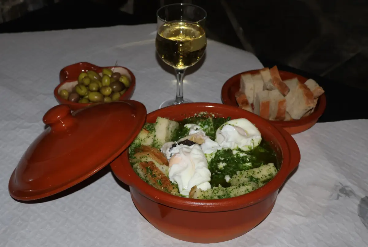 A açorda em destaque em Mourão.