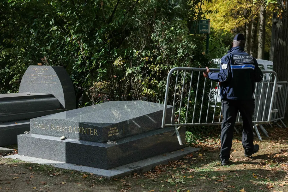 A profanação do túmulo aconteceu poucas horas antes da sua entrada no Panteão
