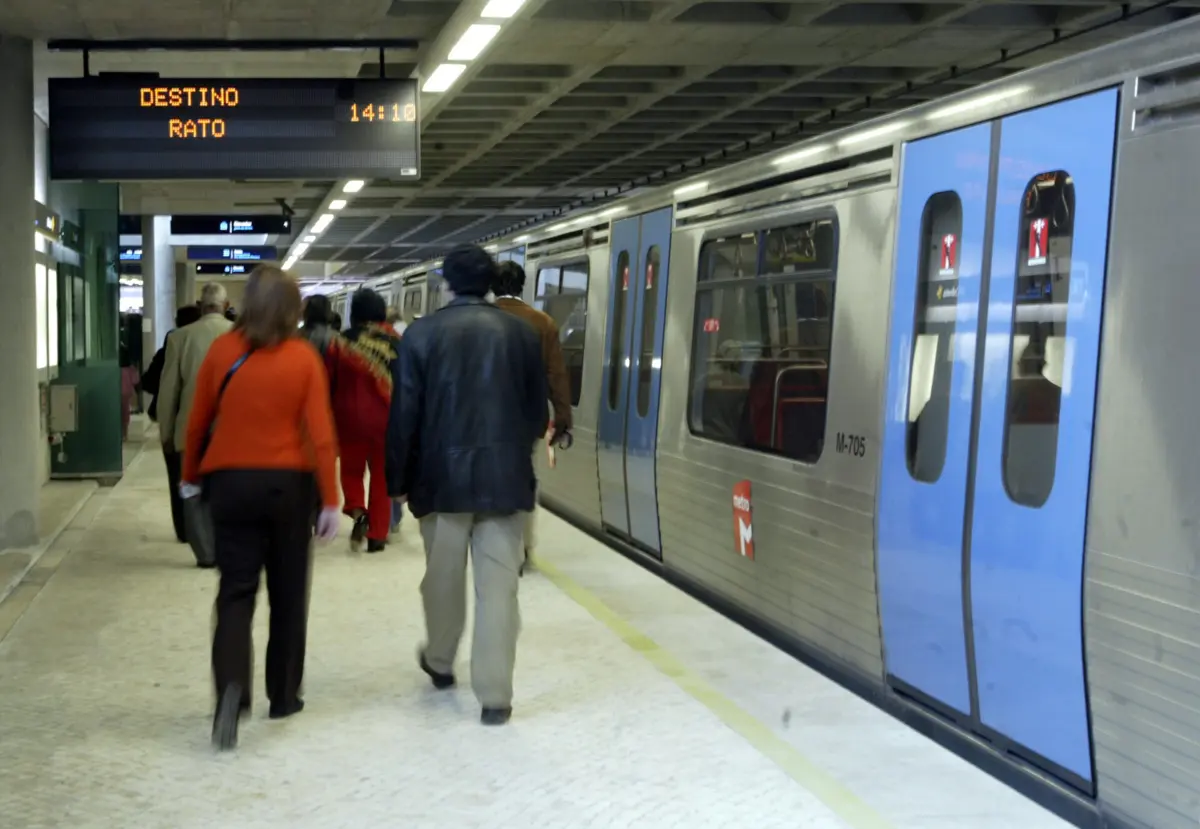 Imagem de contexto do artigo Retomada circulação de comboios na Linha Amarela do Metro de Lisboa