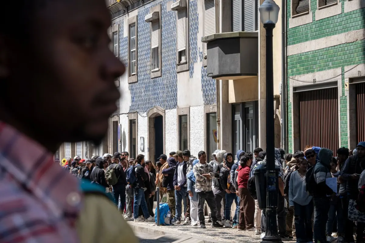 Imagem de contexto do artigo Ex-comissário para a Imigraçãos acusa AIMA de ter perdido o "I da integração"