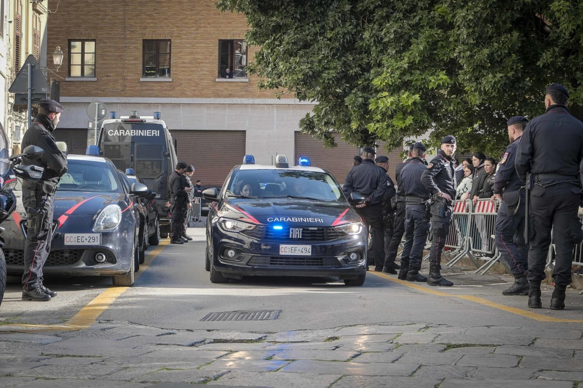 O grupo é suspeito de vários crimes na Alemanha e na Itália, mas em particular na região envolvente de Estugarda