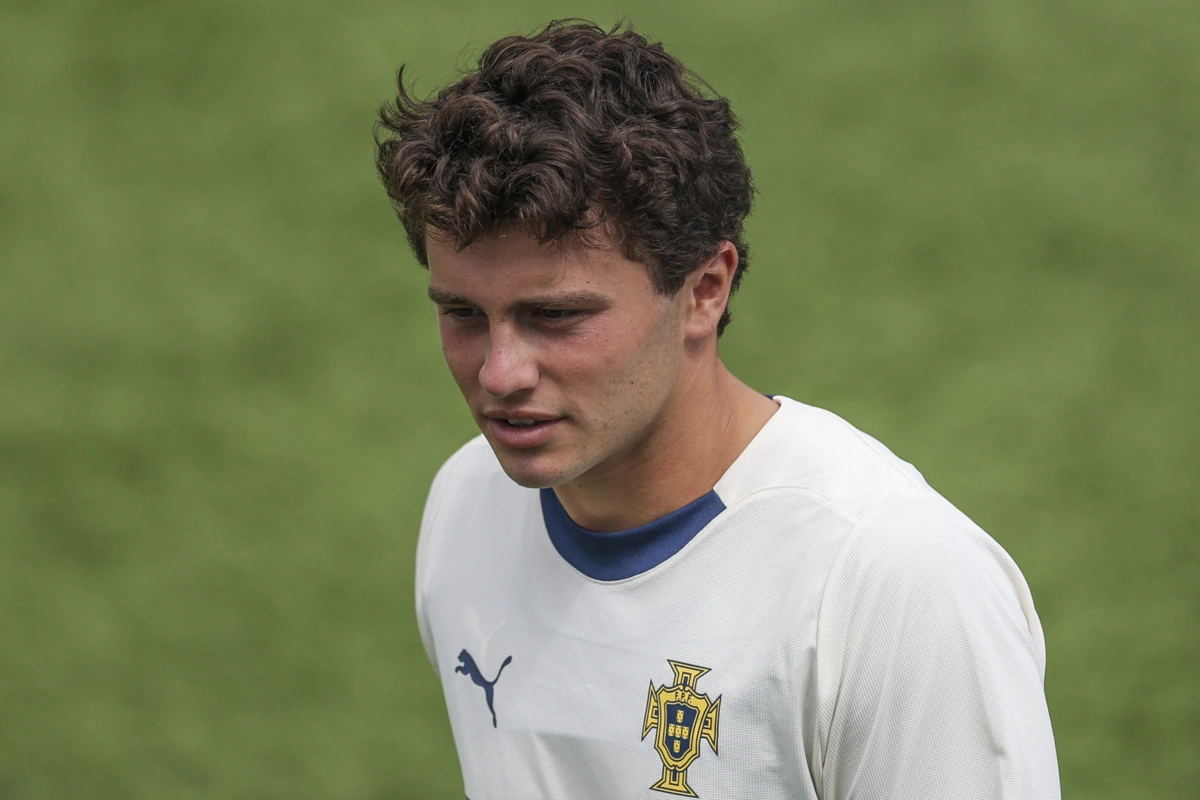 João Neves está de volta à seleção após lesão