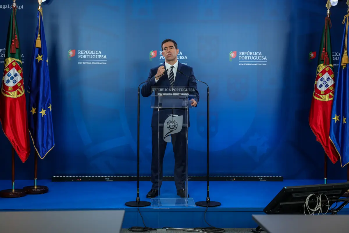 António Leitão Amaro, ministro da Presidência, fez o anúncio esta quinta-feira