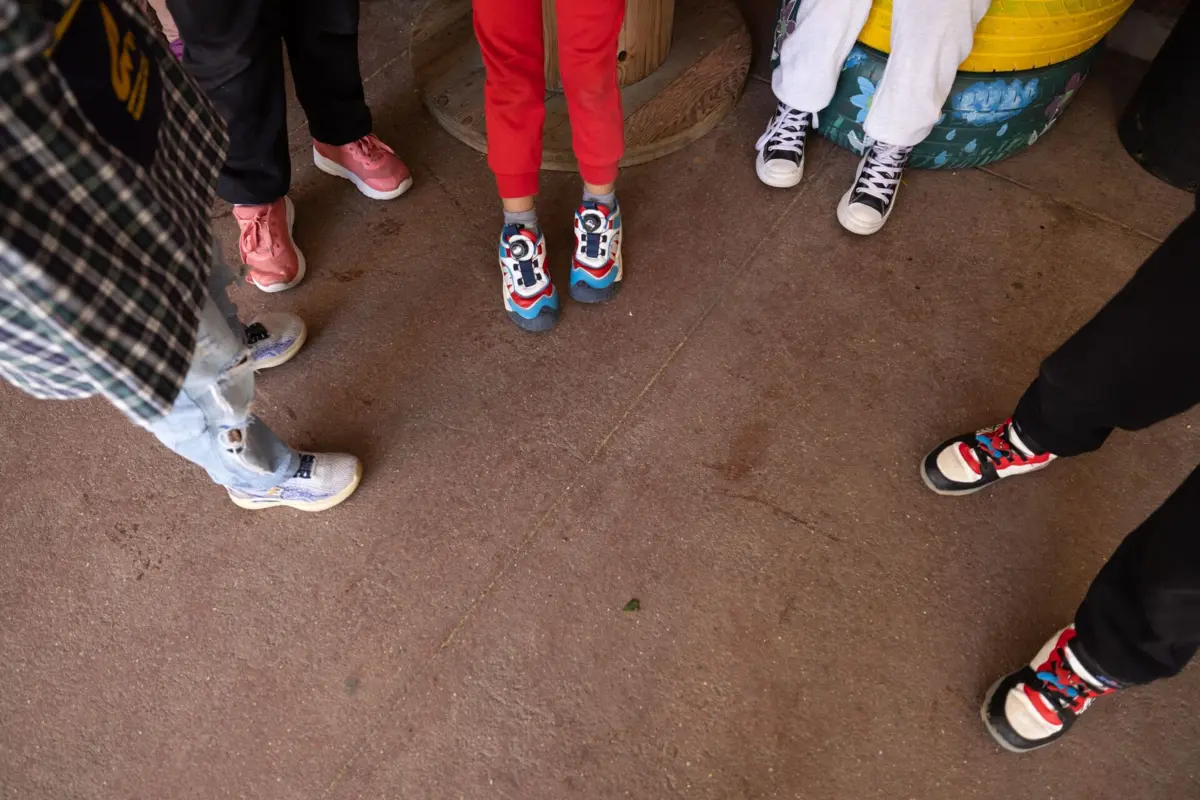 Vila Nova de Gaia, 03/04/2025 - Crianças a brincar no recreio da escola, para trabalho sobre as férias da Páscoa, na escola básica de Cabo Mor.
Comida, aluno 1º ciclo, pré-escolar, refeitório
prato, sopa.
(Pedro Correia)