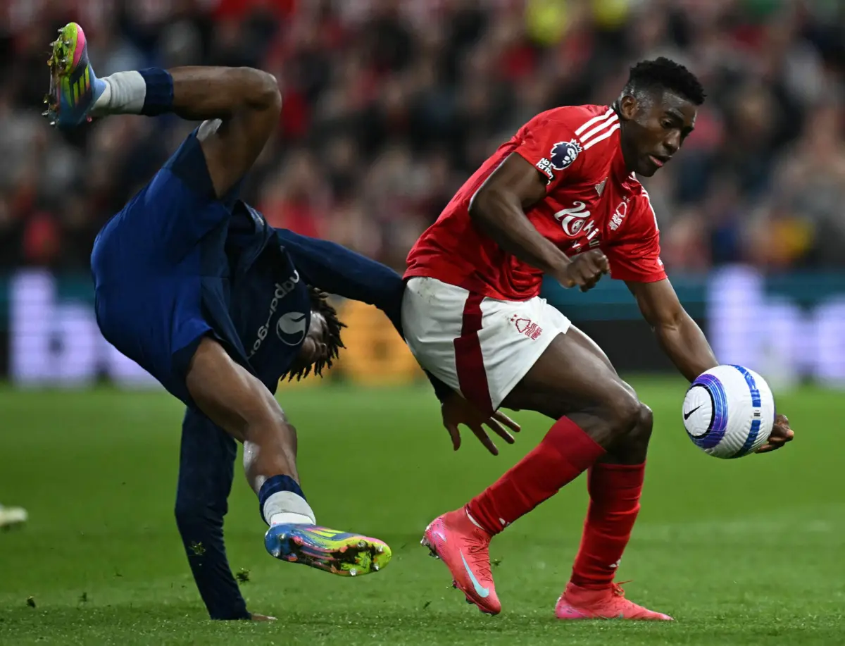 Taiwo Awoniyi em dificuldades