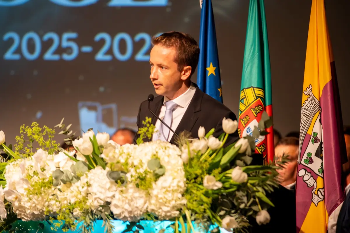 Socialista Nelson Oliveira tomou posse