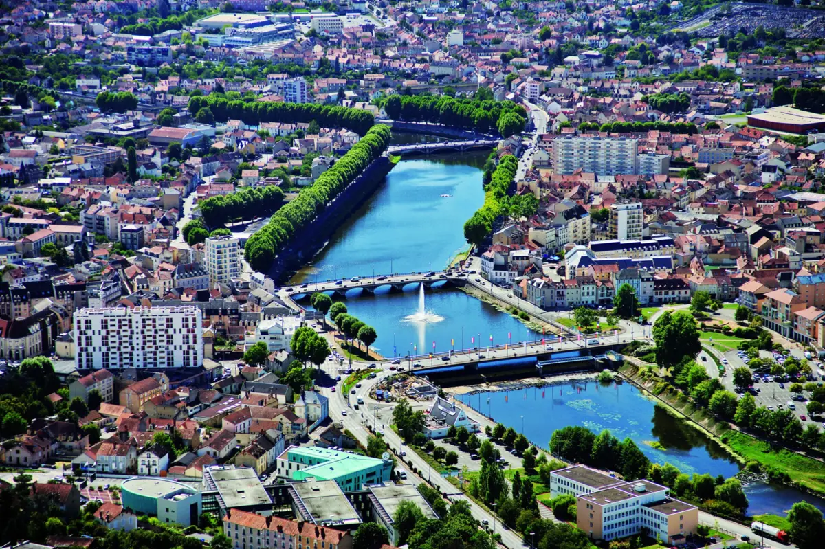 Montluçon tem importantes laços com a Cidade Berço
