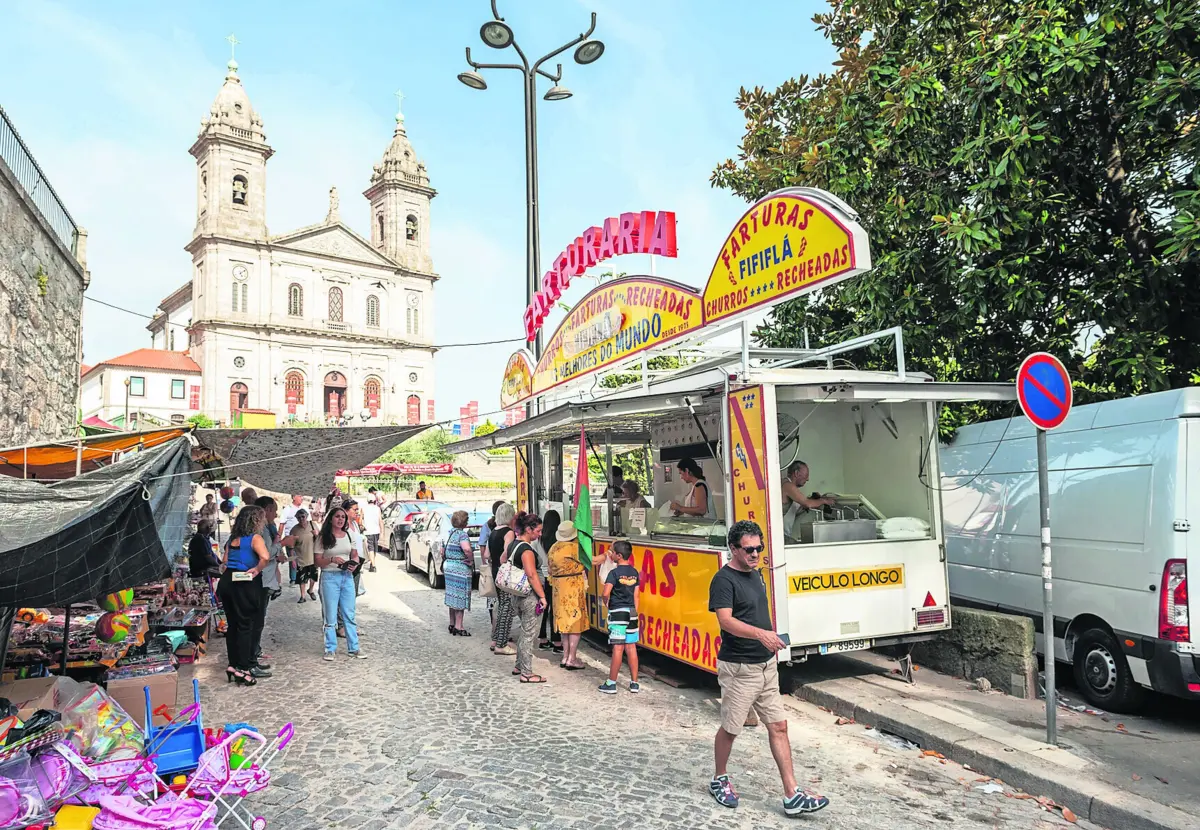 Aliança entre a fé e a festa mantém romarias no Porto