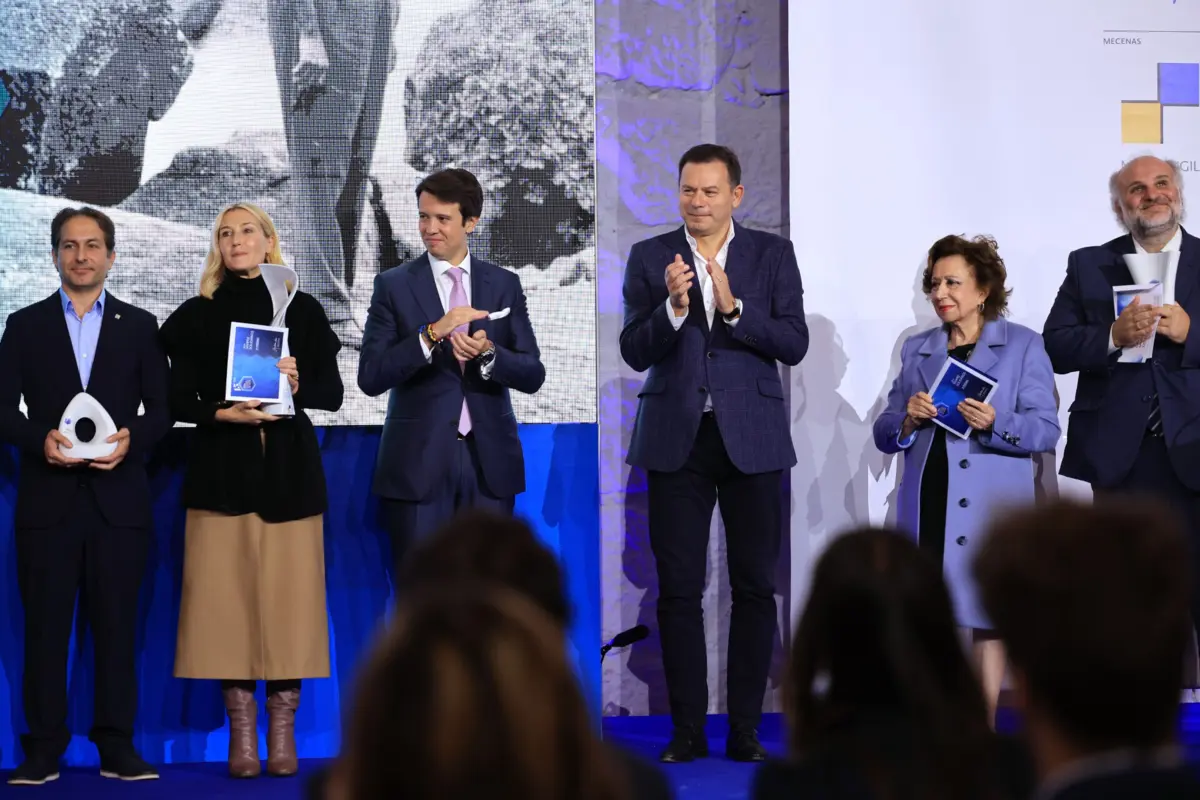 O primeiro-ministro, Luís Montenegro, na entrega do Prémio Manuel António da Mota