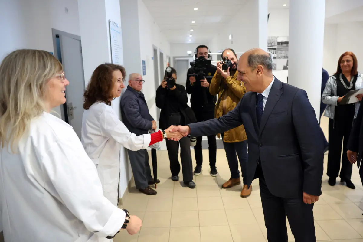 Manuel Pizarro durante a visita ao centro de saúde do Crato