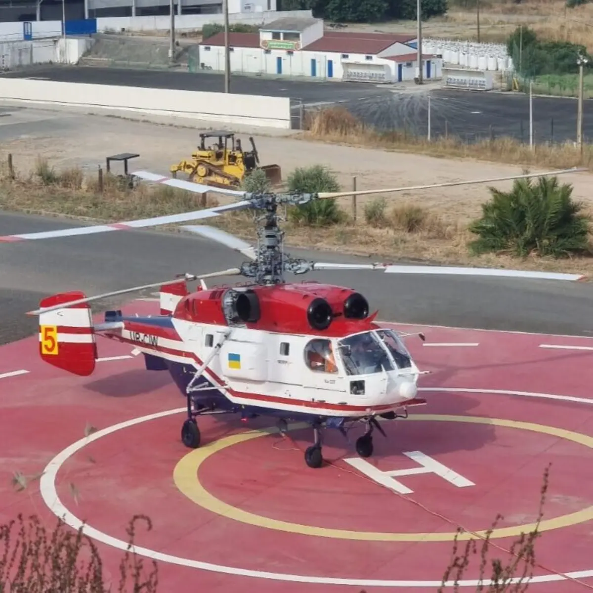 A ANEPC diz que a aeronave está sediada em São Brás, mas está a ser preposicionada em Ourique, por conveniência operacional