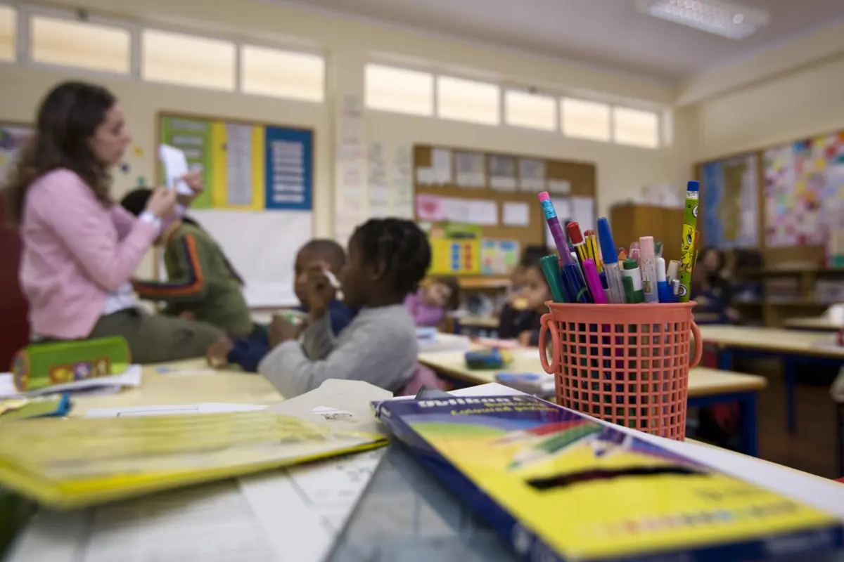 Quase 40% do corpo docente irá reformar-se até 2030 e continua a não haver jovens suficientes em formação para substituí-los