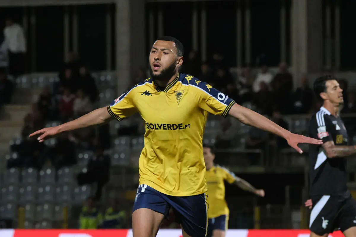 Estoril venceu por 3-1