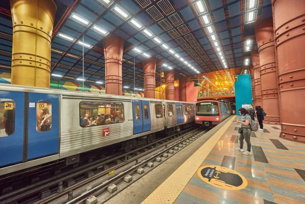 Estações de Metro vão voltar a ter sanitários abertos