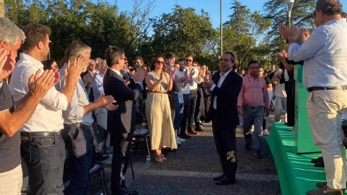 O candidato criticou a governação do PS por não ter baixado os impostos