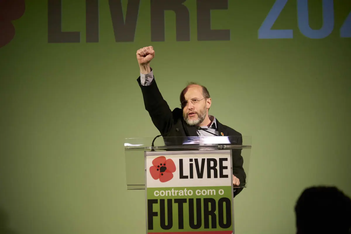 Imagem de contexto do artigo Quer trabalhar no Parlamento? O Livre procura funcionários