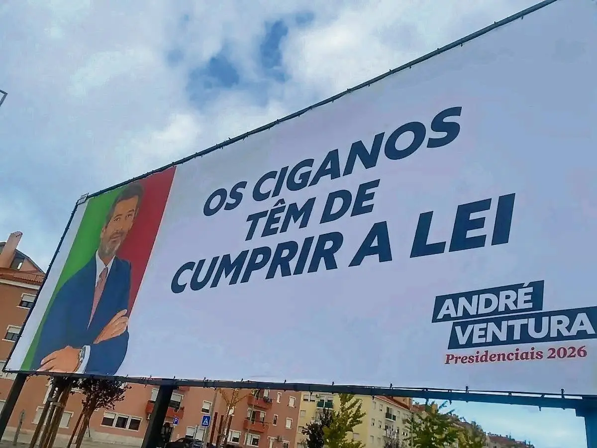 Imagem de contexto do artigo Raio-X. Tribunal obriga Ventura a retirar cartazes