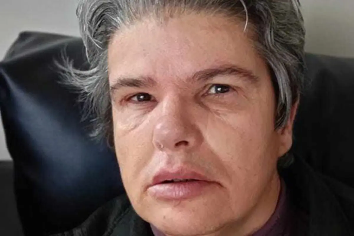 Alzira separou-se do grupo