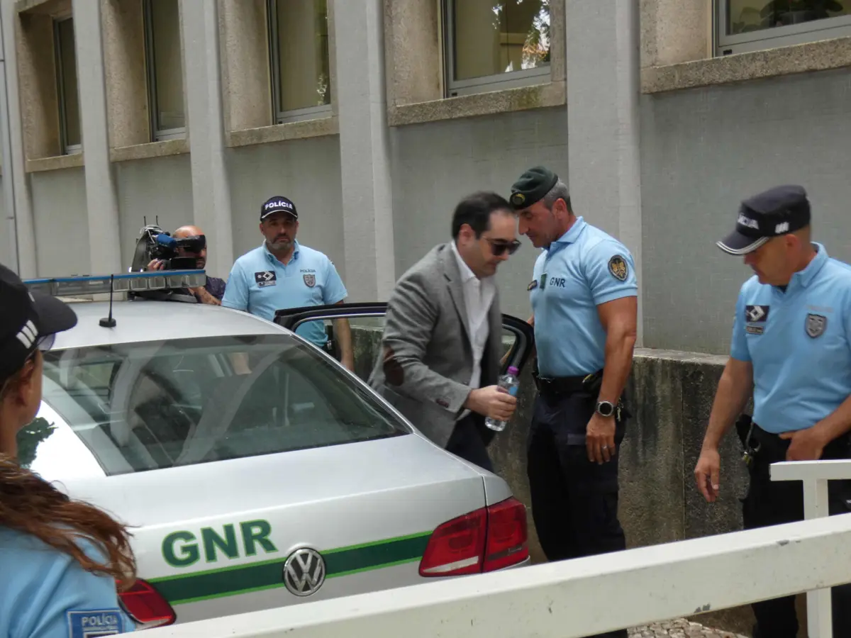 Chegada de Fernando Valente ao Palácio da Justiça de Aveiro