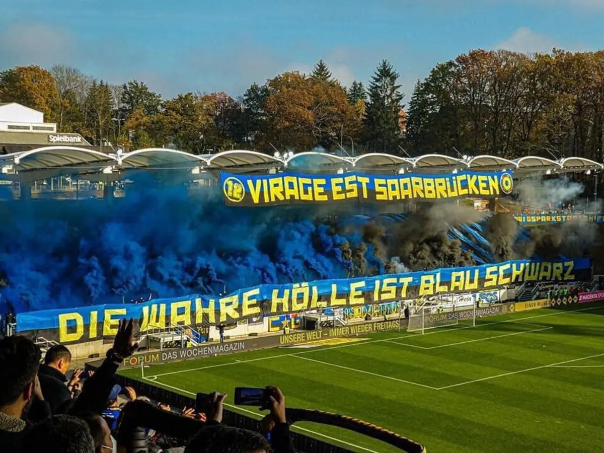 Reviravolta frente ao Borussia Mönchengladbach garantiu o bilhete de acesso às meias-finais