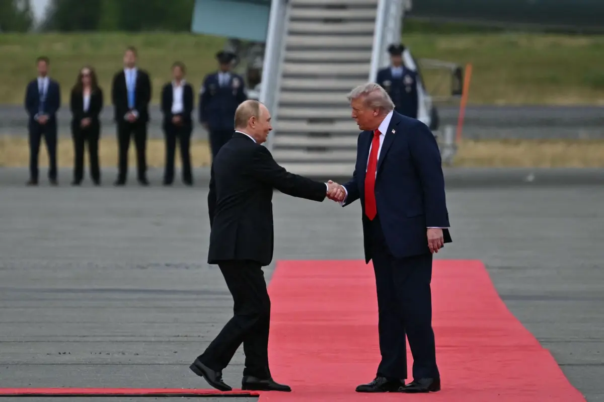 Imagem de contexto do artigo "Cara a cara" no Alasca. Putin e Trump reunidos para discutir o futuro da Ucrânia