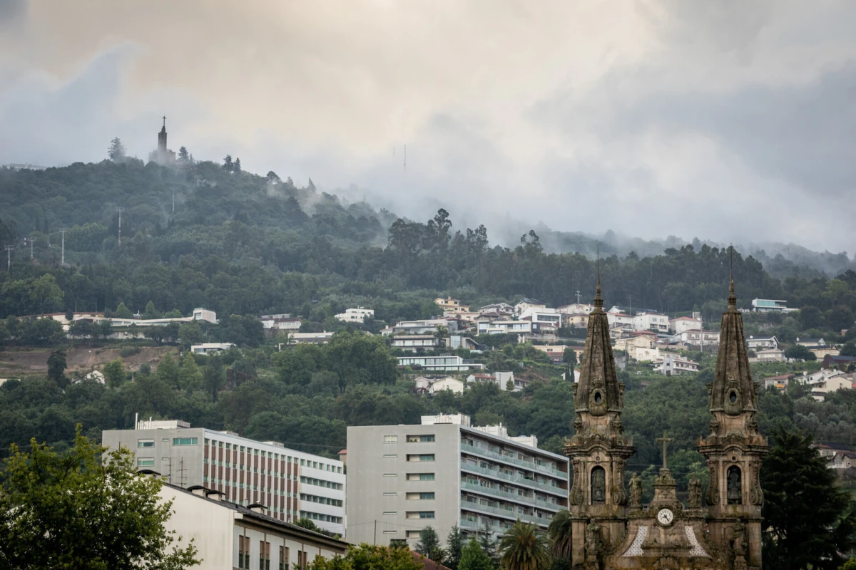 O Município de Guimarães vai construir 111 casas de renda acessível.