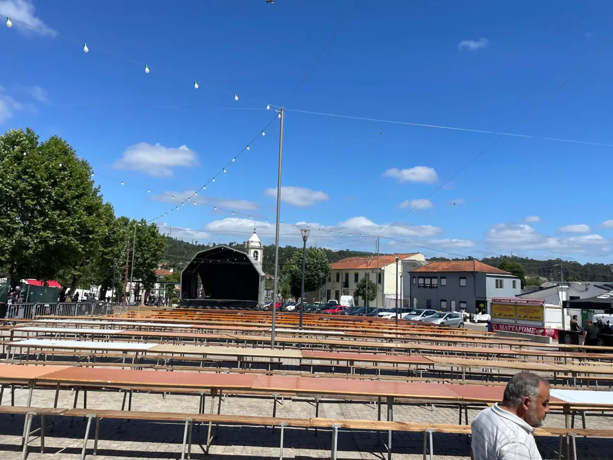 Imagem de contexto do artigo Quase duas mil francesinhas vendidas este sábado no S. João de Sobrado