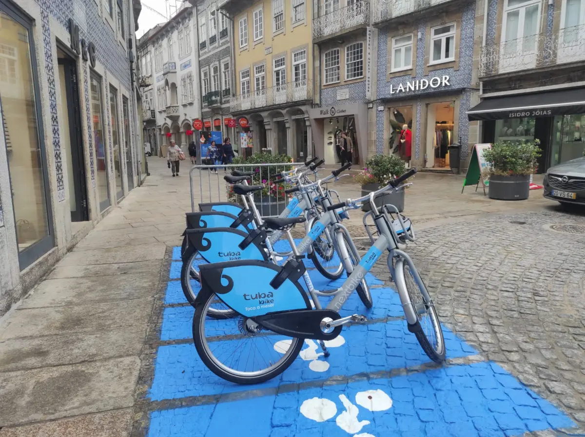 Além dos milhares de quilómetros percorridos, o balanço do primeiro ano revela ainda um impacto positivo na saúde e no ambiente