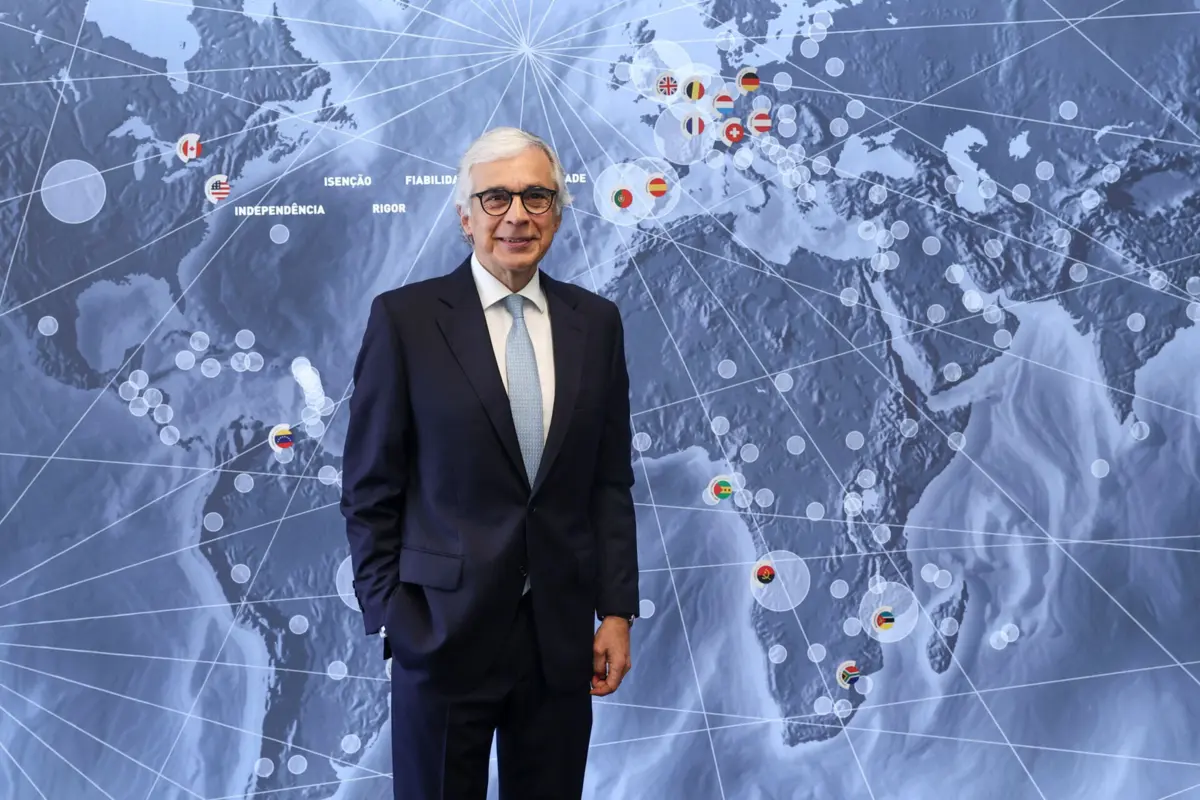 “Não podemos considerar que o regime democrático, ou que a democracia só é boa quando está inclinada para o lado que eu acho”, argumentou