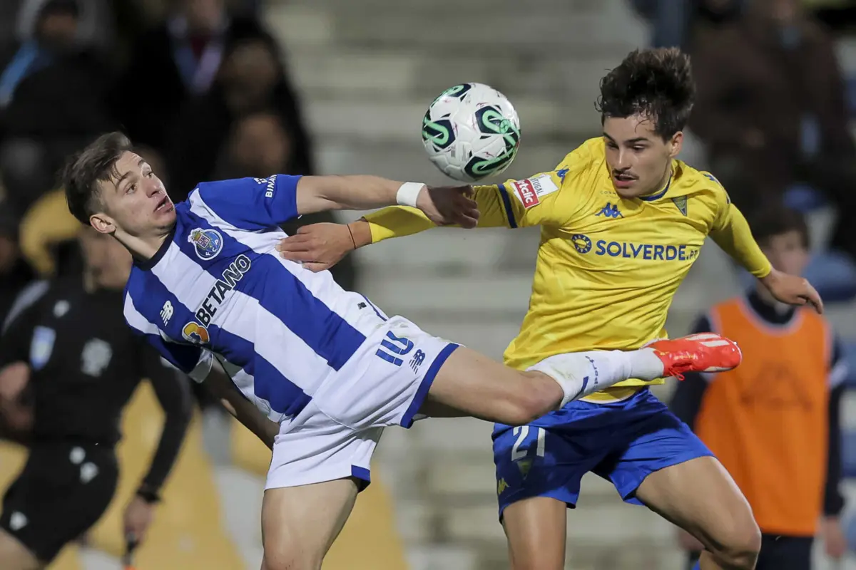 Rodrigo Gomes (à direita) deverá render 15 milhões de euros ao Braga