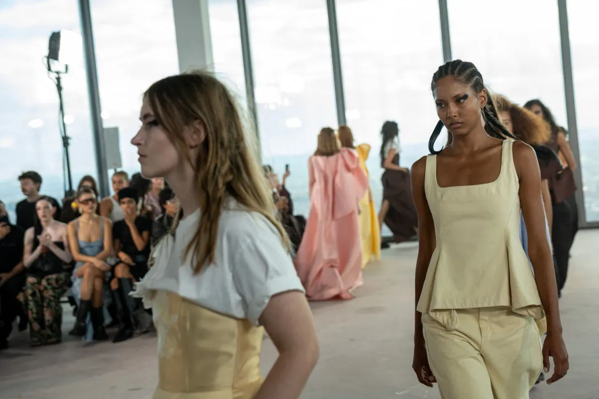 Marques"Almeida levaram as cores do Porto a Londres