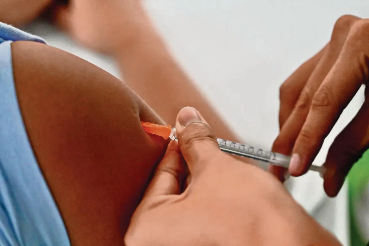 Imagem de contexto do artigo Vacinação contra gripe e covid-19 começa hoje com meta de vacinar quatro milhões até ao Natal