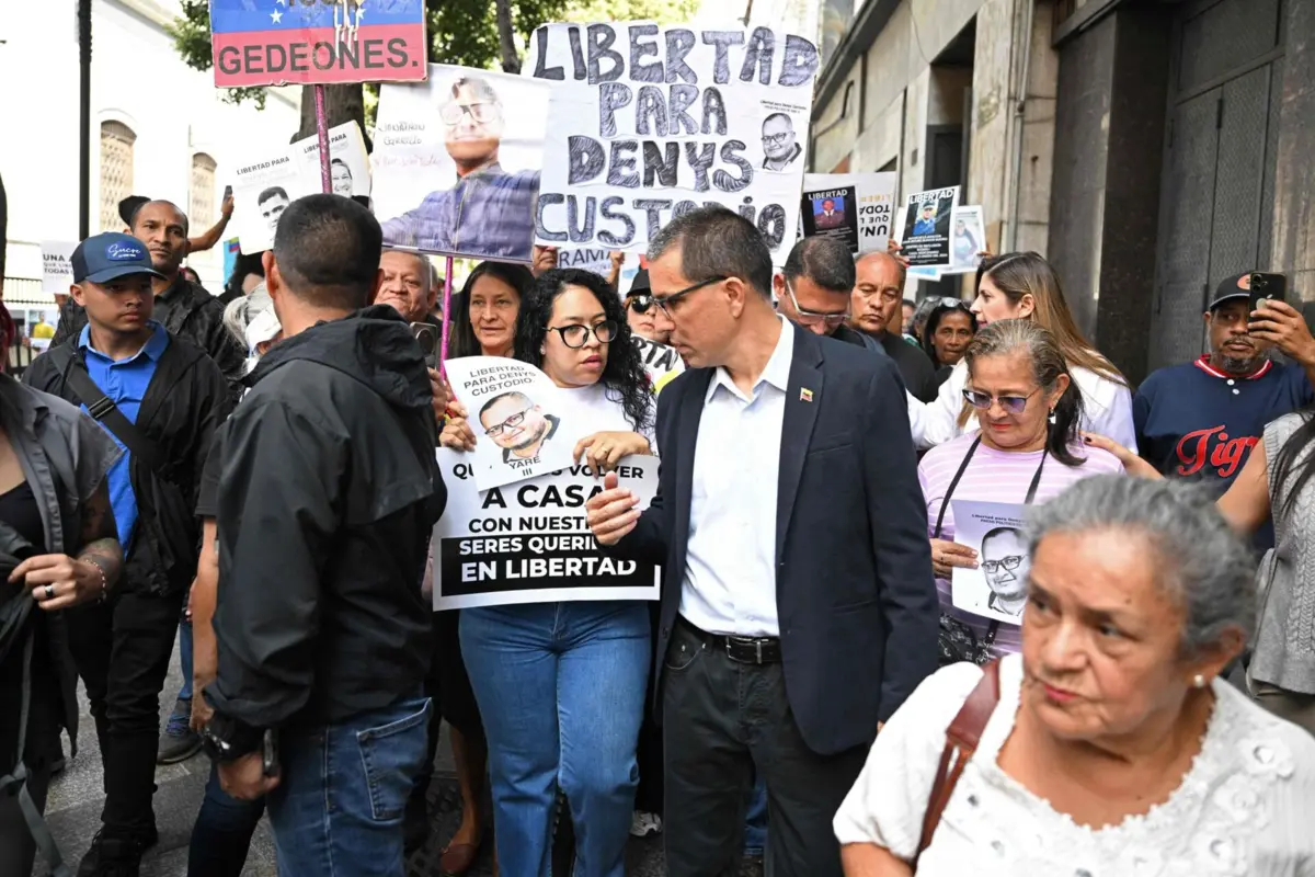 Lei aprovada na quinta-feira estabelece uma amnistia para detenções políticas desde 1999