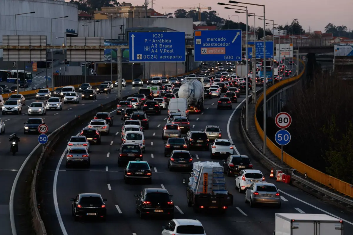 Objetivo de isenção de portagens na CREP é retirar camiões da VCI