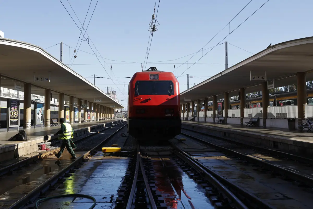 Circulação de comboios da CP com fortes perturbações devido a greves até dia 14