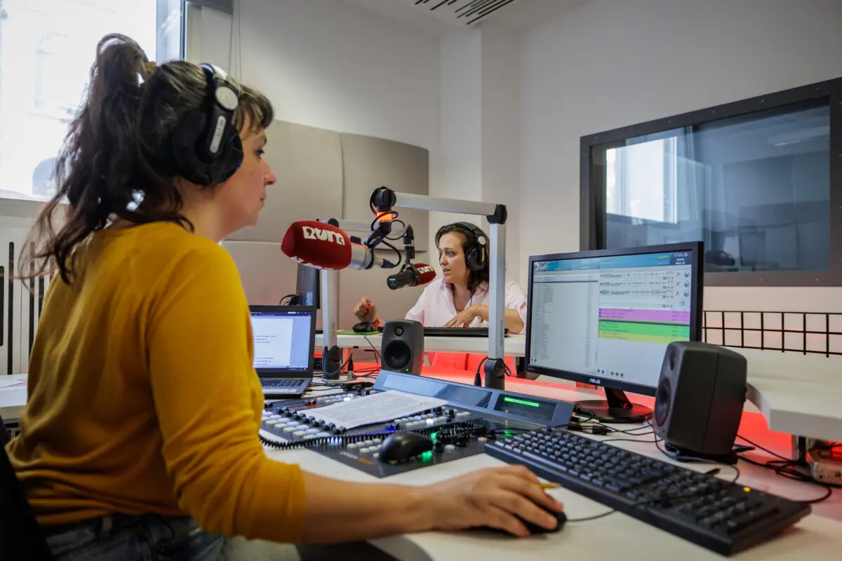 Imagem de contexto do artigo As rádios universitárias estão crescidas (e já não são só para estudantes)