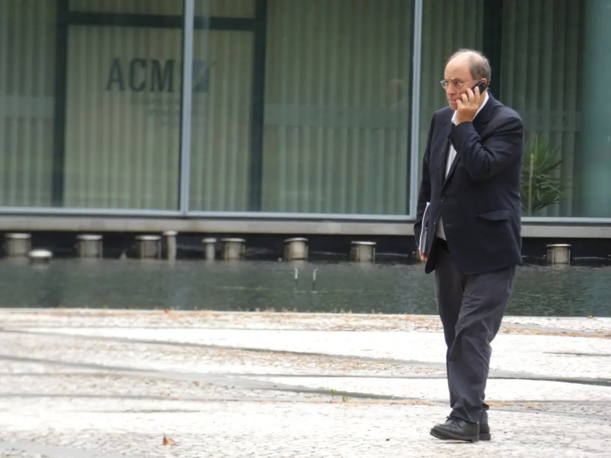 Imagem de contexto do artigo Ex-sócio desiste de indemnização de 63 mil euros pedida ao empresário Domingos Névoa